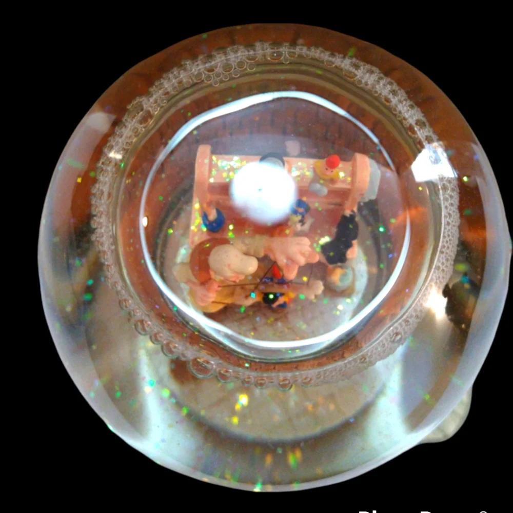 Vintage Disney Pinocchio Musical Snowglobe - Picture 5 of 11